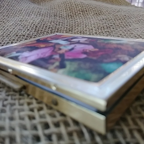 Vintage style women photos case. - Picture 7 of 8